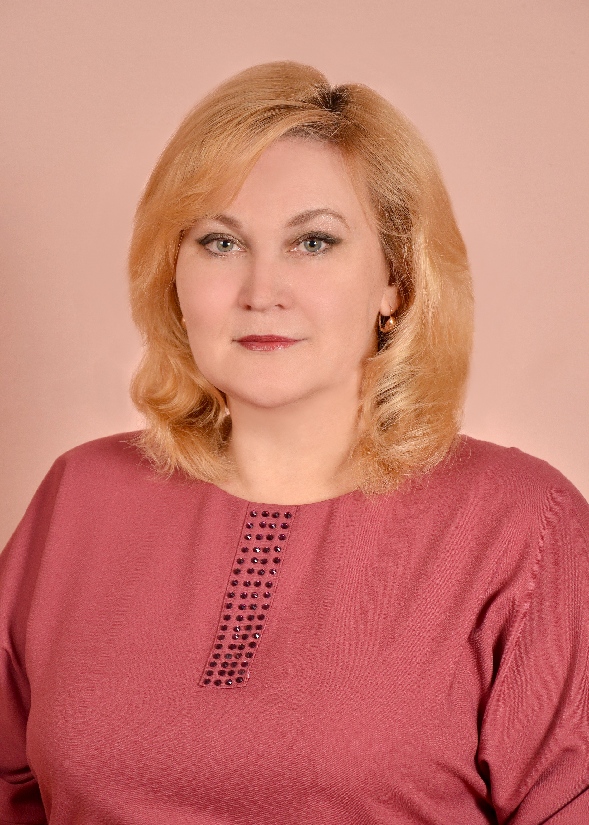 Каратаева Наталья Егоровна.